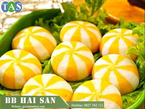 Bánh bao trứng cá hồi