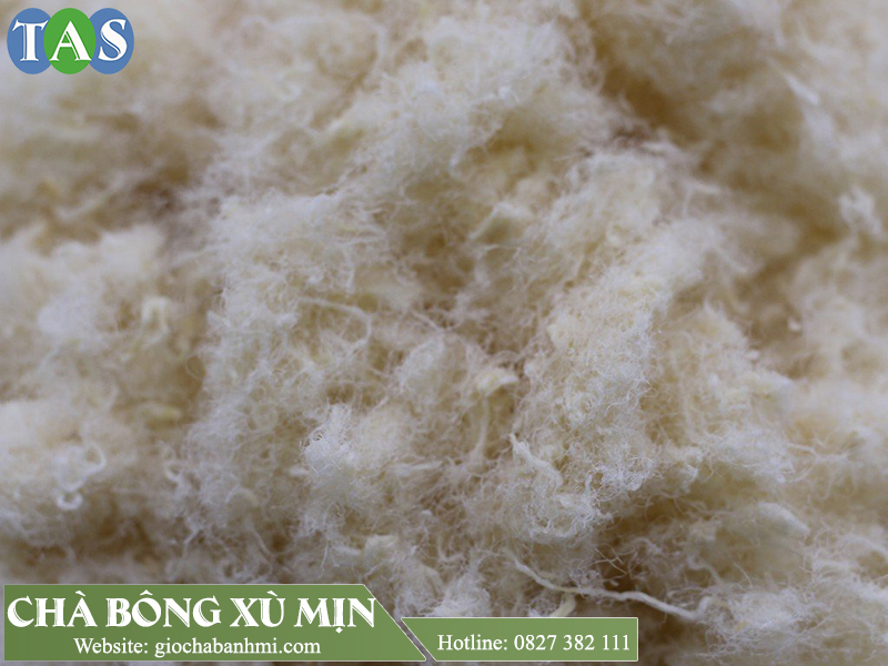 ruốc heo thường có mầu lạt, cộng thơm mềm, bông hơn khi cần đánh nhỏ, khó gẫy vụn, vị ngọt hậu, tan dần trong miệng