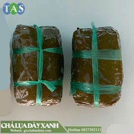 Chả lụa nóng gói lá loại 2 gói 500g.